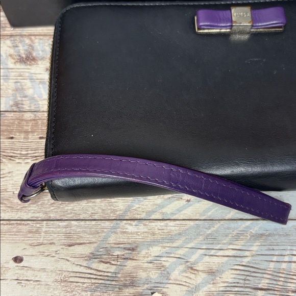 Furla Black Wallet with Purple Accent - Picture 6 of 12